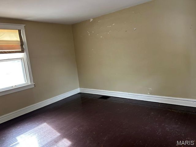 9112 Watsonia Court, Olivette, MO 63132