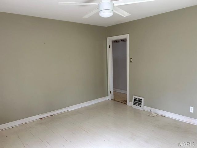 9112 Watsonia Court, Olivette, MO 63132