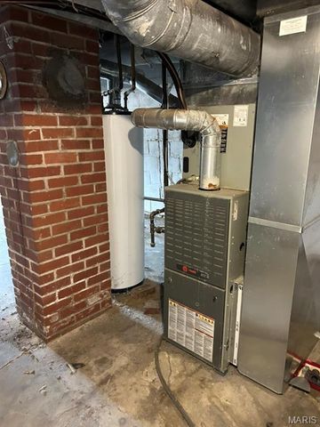 9112 Watsonia Court, Olivette, MO 63132