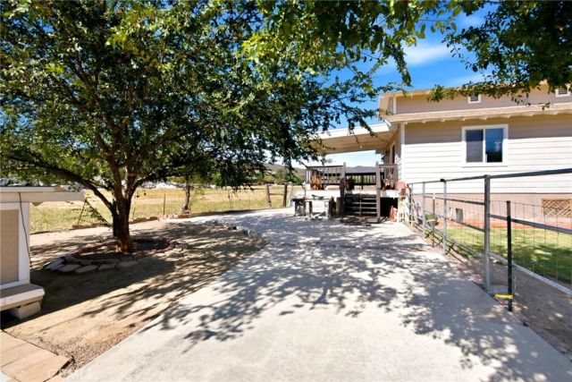 8646 Elizabeth Lake Road, Leona Valley, CA 93551