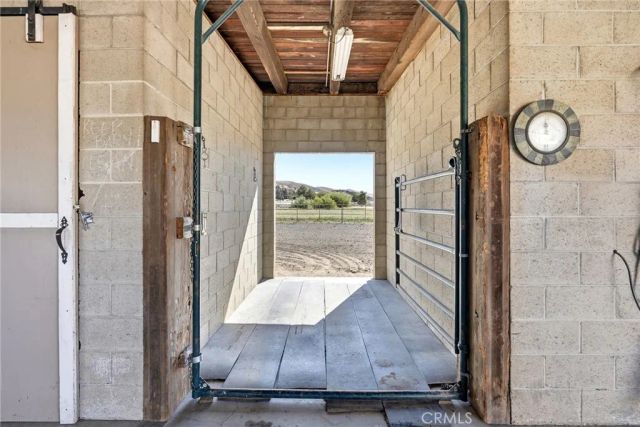 8646 Elizabeth Lake Road, Leona Valley, CA 93551