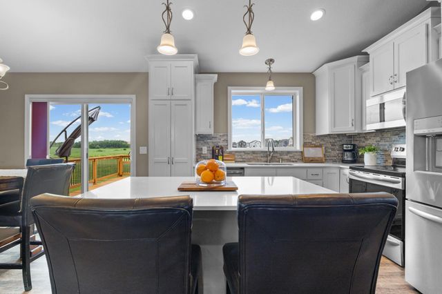 6679 210th Street W, Farmington, MN 55024