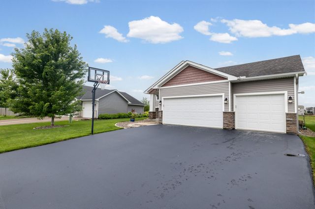 6679 210th Street W, Farmington, MN 55024