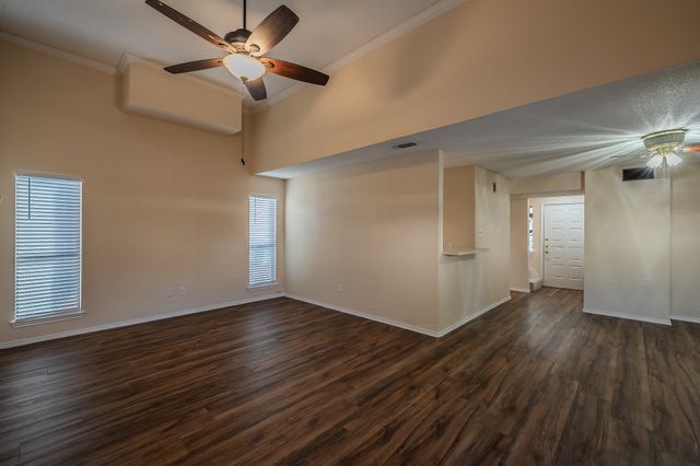 94 Morrow Drive, Bedford, TX 76021