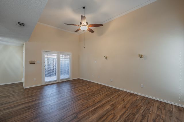 94 Morrow Drive, Bedford, TX 76021