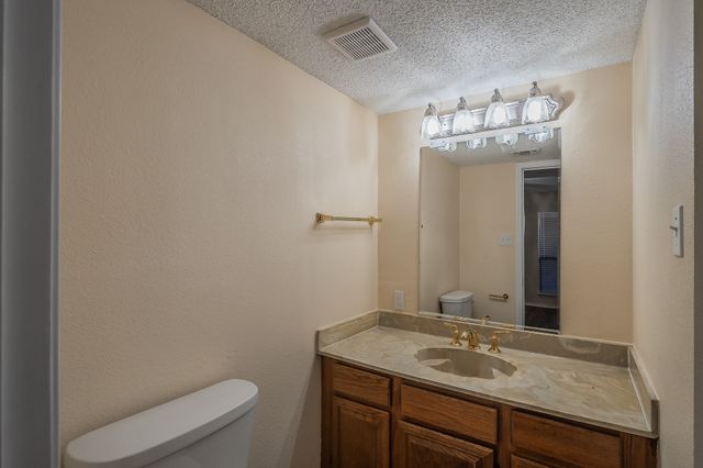 94 Morrow Drive, Bedford, TX 76021