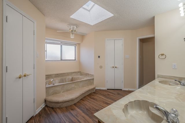 94 Morrow Drive, Bedford, TX 76021