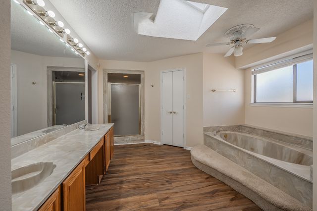 94 Morrow Drive, Bedford, TX 76021