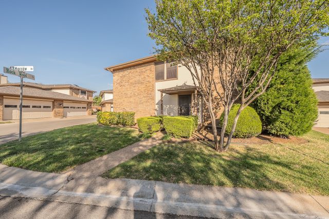 94 Morrow Drive, Bedford, TX 76021