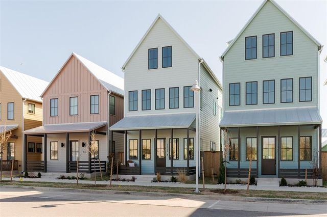 1636 S Douglas Avenue, Oklahoma City, OK 73108