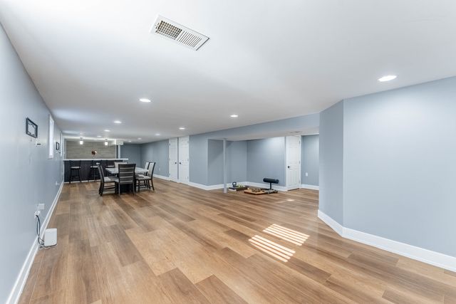 3507 N Narragansett Avenue, Chicago, IL 60634