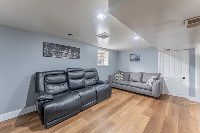 3507 N Narragansett Avenue, Chicago, IL 60634