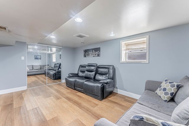 3507 N Narragansett Avenue, Chicago, IL 60634