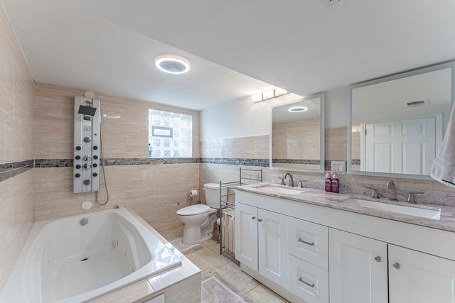 3507 N Narragansett Avenue, Chicago, IL 60634