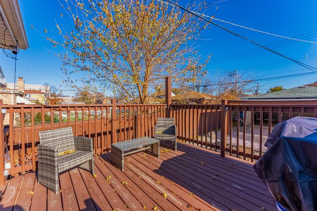 3507 N Narragansett Avenue, Chicago, IL 60634