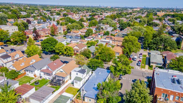 3507 N Narragansett Avenue, Chicago, IL 60634