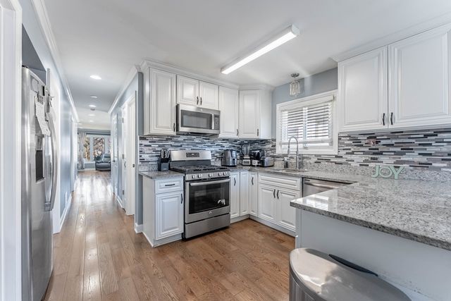 3507 N Narragansett Avenue, Chicago, IL 60634