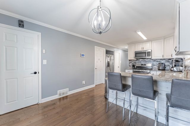 3507 N Narragansett Avenue, Chicago, IL 60634