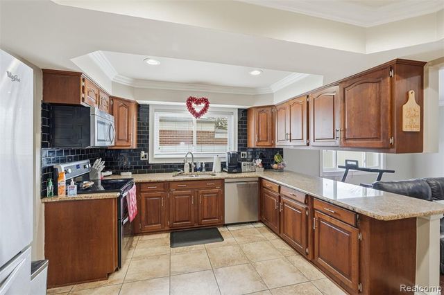 33367 Elgin Court, Sterling Heights, MI 48310