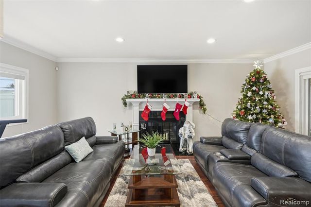 33367 Elgin Court, Sterling Heights, MI 48310