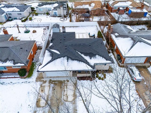 33367 Elgin Court, Sterling Heights, MI 48310