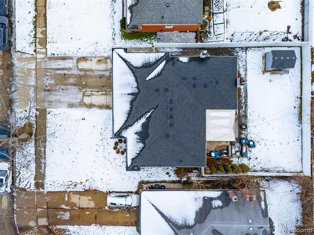 33367 Elgin Court, Sterling Heights, MI 48310