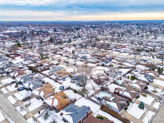 33367 Elgin Court, Sterling Heights, MI 48310