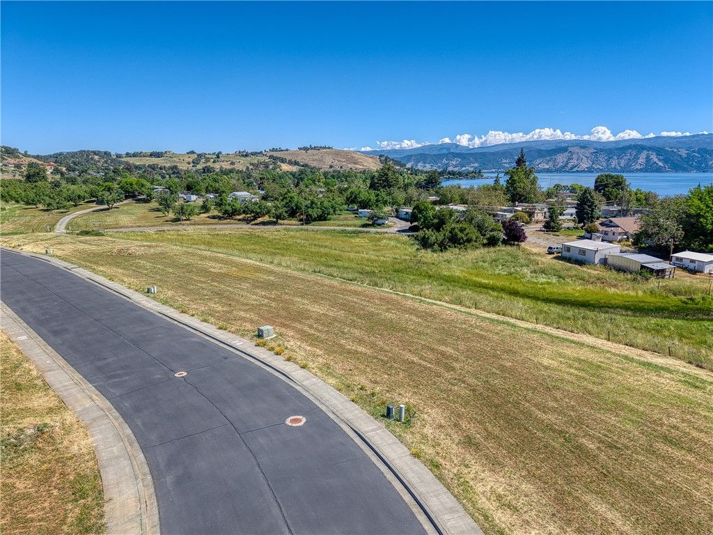Image 3 of property listing at 2770 Lizzy Lane, Lakeport, CA 95453