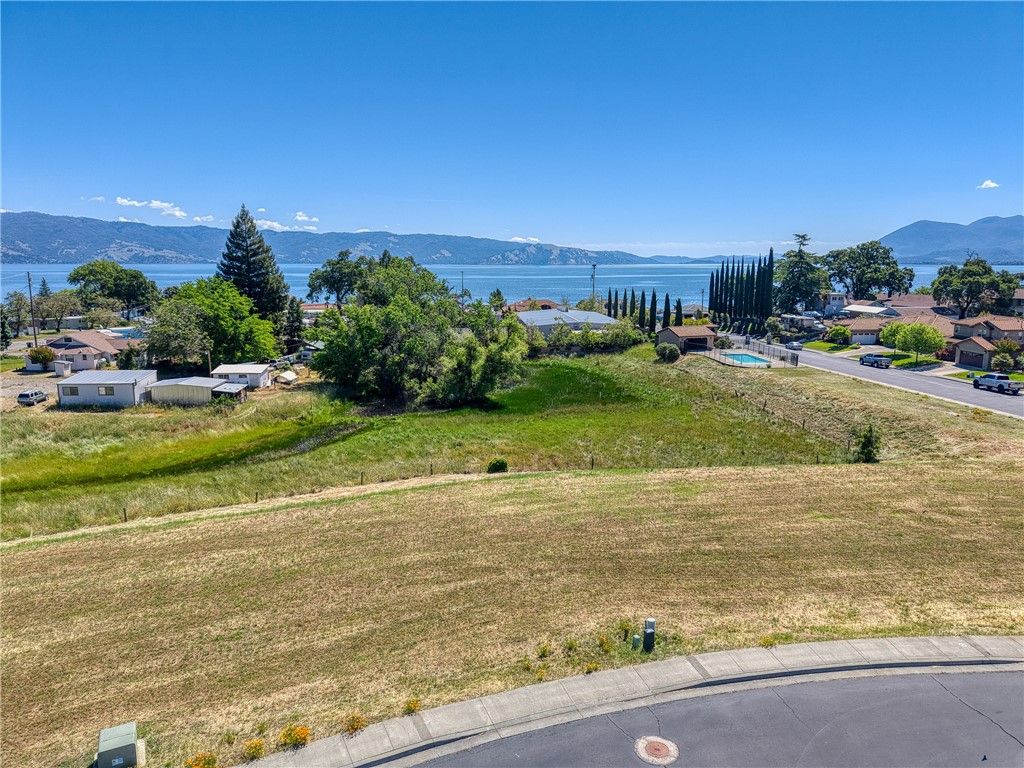 Image 6 of property listing at 2770 Lizzy Lane, Lakeport, CA 95453