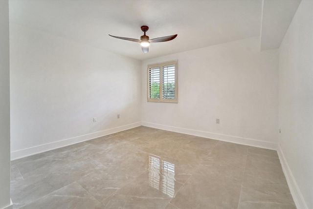 6181 Balboa Circle 303, Boca Raton, FL 33433