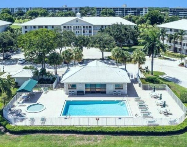6181 Balboa Circle 303, Boca Raton, FL 33433