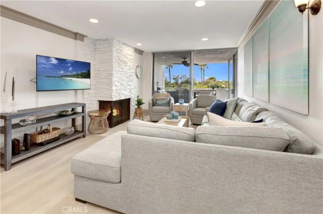 781 Avocado, Corona Del Mar, CA 92625