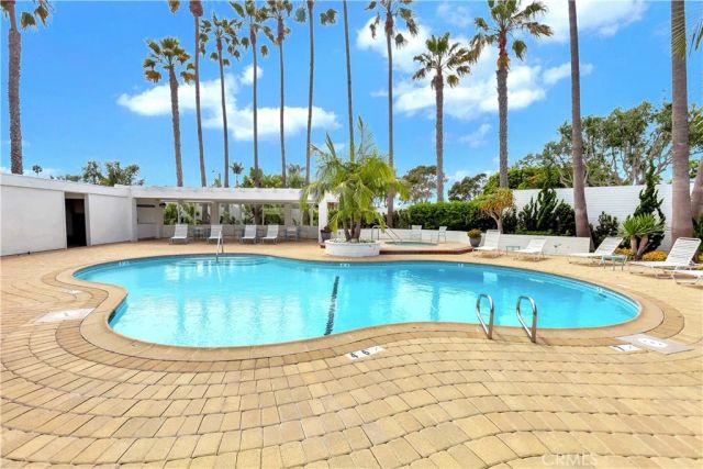 781 Avocado, Corona Del Mar, CA 92625