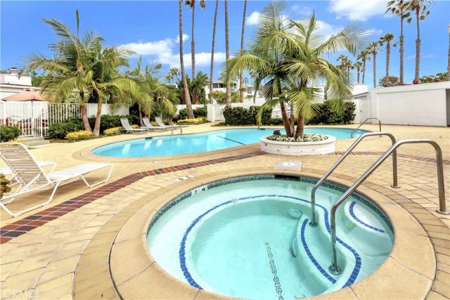 781 Avocado, Corona Del Mar, CA 92625