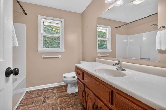 106 June St, Mcminnville, TN 37110
