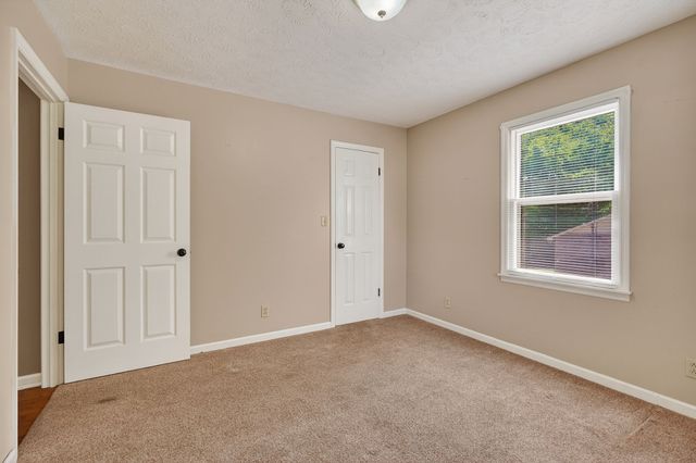 106 June St, Mcminnville, TN 37110