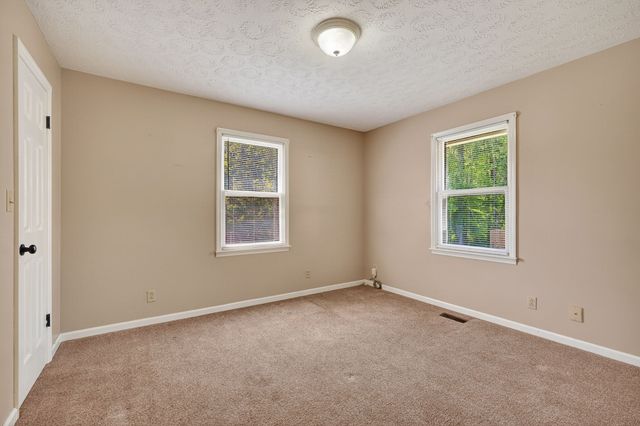 106 June St, Mcminnville, TN 37110