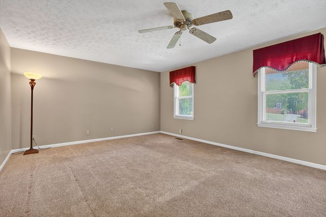 106 June St, Mcminnville, TN 37110