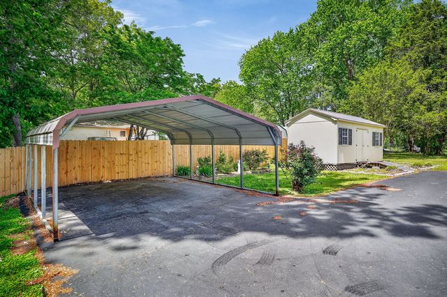 106 June St, Mcminnville, TN 37110