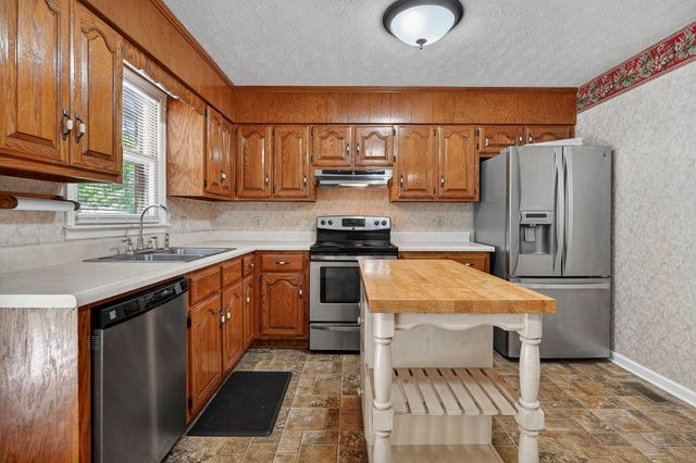 106 June St, Mcminnville, TN 37110