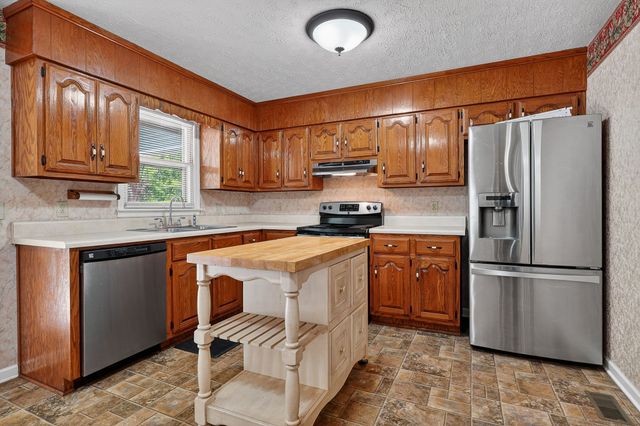 106 June St, Mcminnville, TN 37110