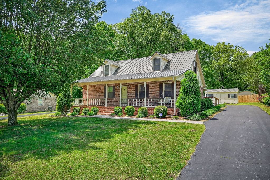 106 June St, Mcminnville, TN 37110