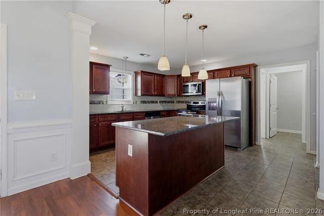 2142 Queen Elizabeth Lane, Hope Mills, NC 28348