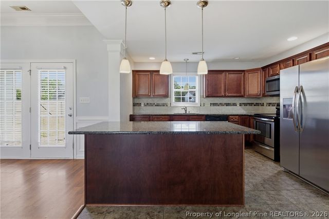 2142 Queen Elizabeth Lane, Hope Mills, NC 28348