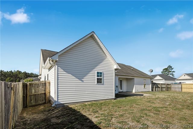 2142 Queen Elizabeth Lane, Hope Mills, NC 28348