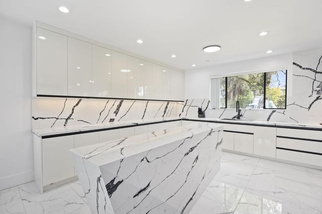 9425 S Wales Way, Elk Grove, CA 95758