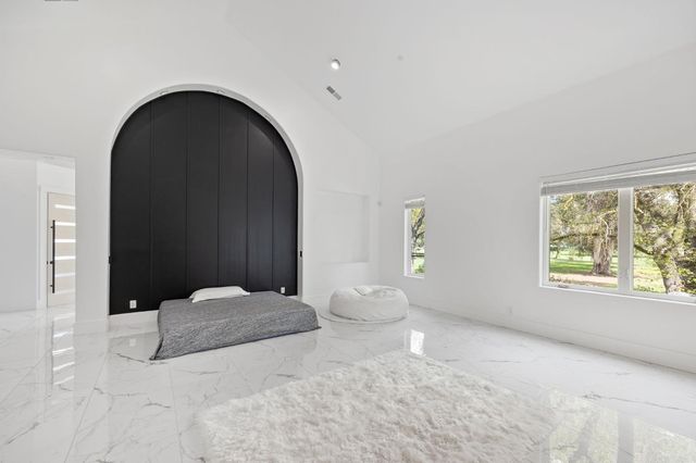 9425 S Wales Way, Elk Grove, CA 95758