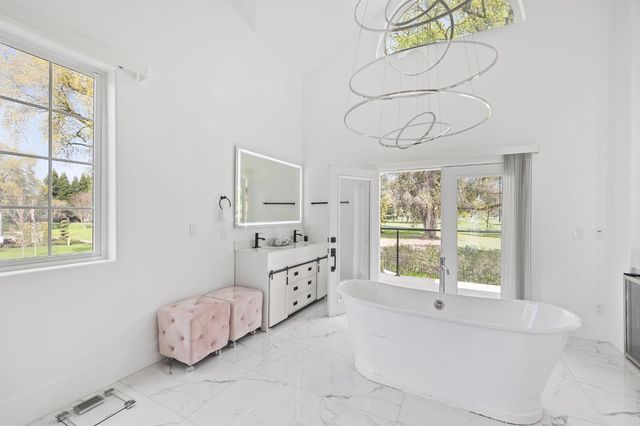 9425 S Wales Way, Elk Grove, CA 95758