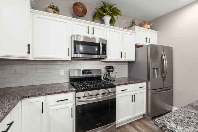 65 Folly Road Boulevard, Charleston, SC 29407