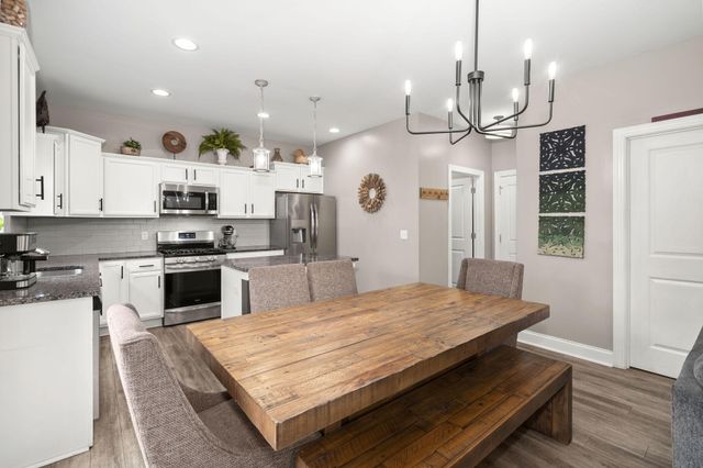 65 Folly Road Boulevard, Charleston, SC 29407